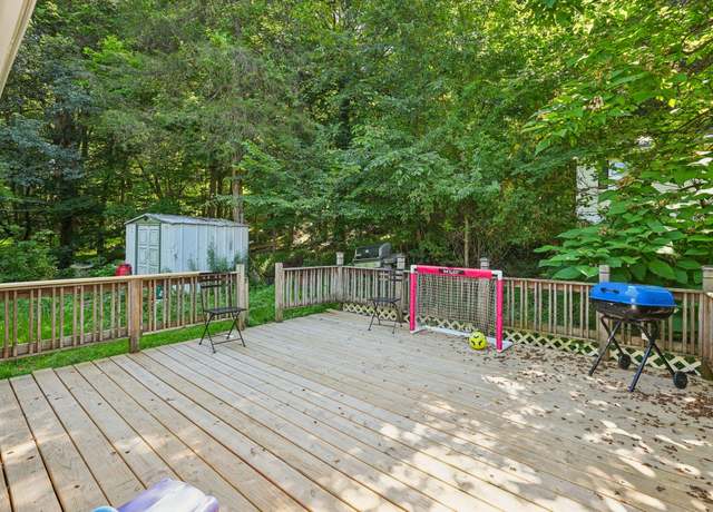 Property at 1 Whippoorwill Trl, Monroe, NY 10950, 2 beds, 1 bath