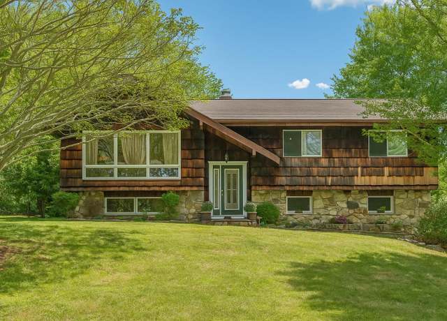 Property at 20 Overhill Rd, Stormville, NY 12582, 3 beds, 3 baths