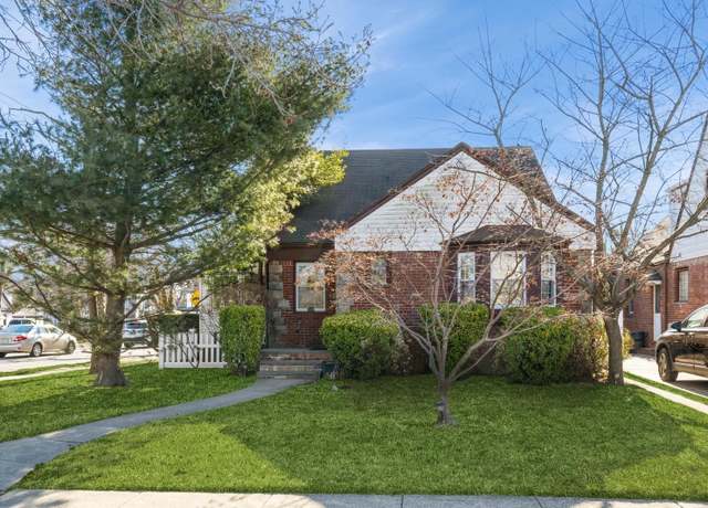 Property at 4 Ackley Ave, Malverne, NY 11565, 4 beds, 1.5 baths