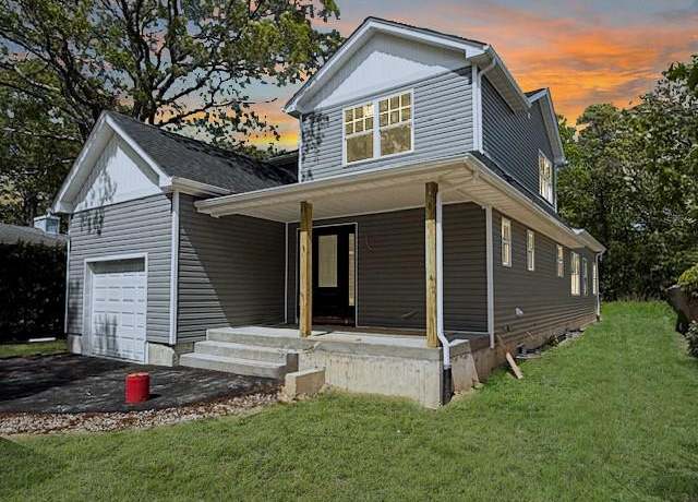 Property at 114 West End Dr, Shirley, NY 11967, 3 beds, 2.5 baths