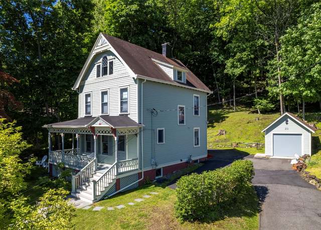 Property at 211 Hudson Ter, Piermont, NY 10968, 3 beds, 1.5 baths