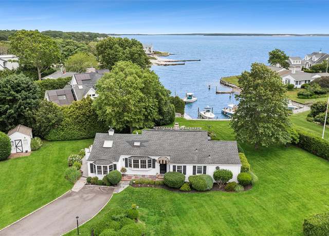 Property at 315 Old Salt Rd, Mattituck, NY 11952, 3 beds, 3 baths