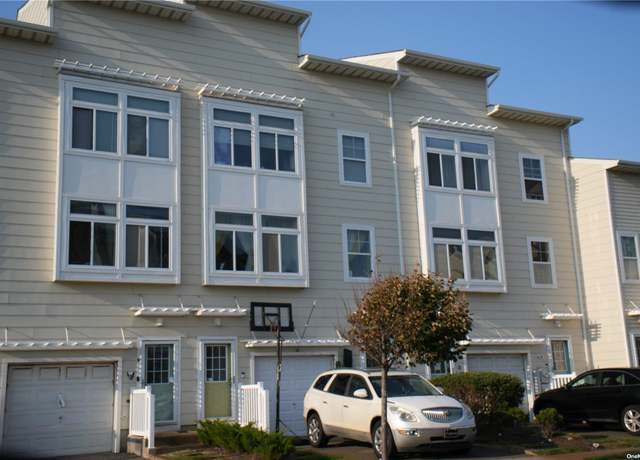 Property at 66-16 Seaspray Ave, Arverne, NY 11692, 5 beds, 4 baths
