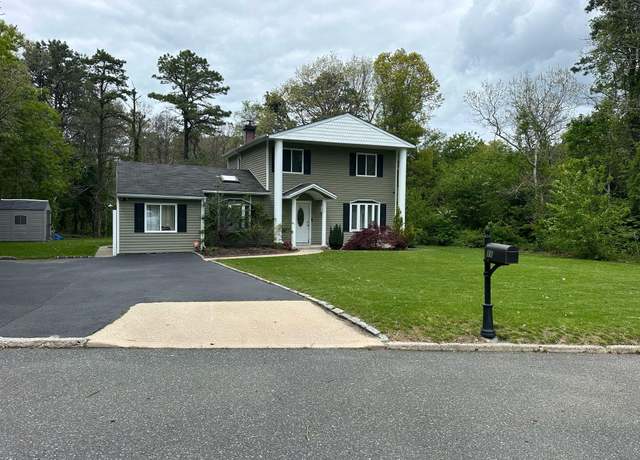 Property at 11 Grace Ln, Coram, NY 11727, 4 beds, 3 baths