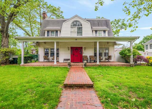 Property at 136 Linden St, Woodmere, NY 11598, 5 beds, 3.5 baths