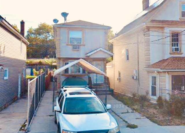 Property at 10835 157th St, Jamaica, NY 11433, 6 beds