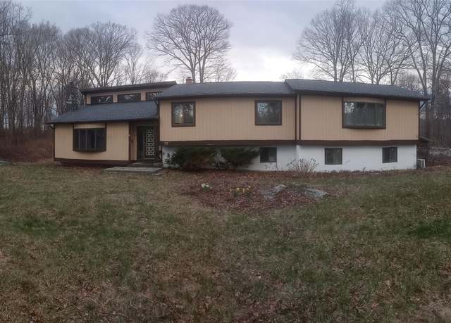 Property at 92 Ritter Rd, Stormville, NY 12582, 4 beds, 3 baths