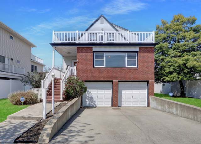Property at 565 E Hudson St, Long Beach, NY 11561, 5 beds, 3 baths