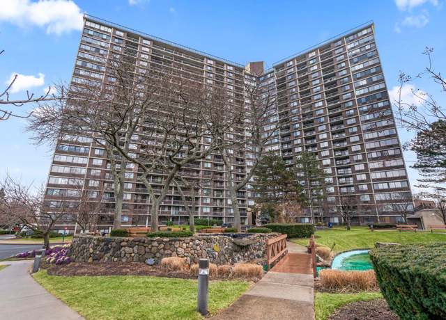 Property at 2 Bay Club Dr Ph -C, Bayside, NY 11360, 2 beds, 2 baths
