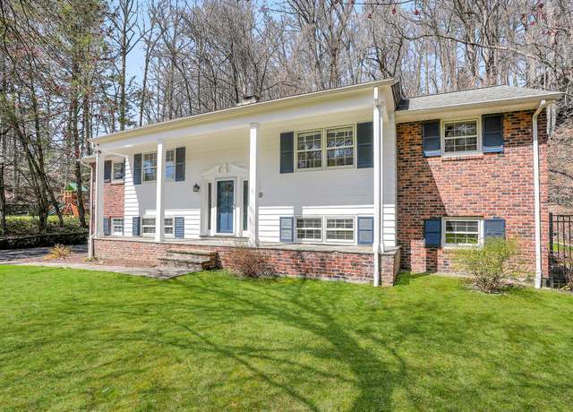 Property at 149 Watch Hill Rd, Cortlandt Manor, NY 10567, 5 beds, 3 baths