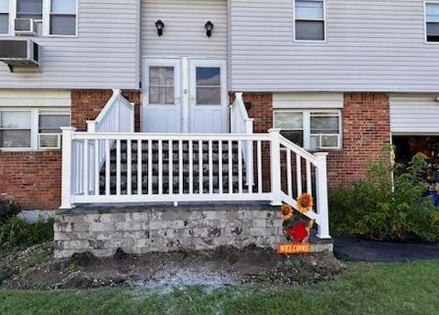 Property at 5-7 Barbara Ln, Farmingdale, NY 11735, 5 beds, 2 baths