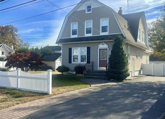 Property at 91 Healy Ave, Inwood, NY 11096, 6 beds, 2 baths