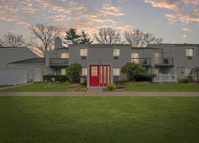 Property at 44 Richmond Blvd Unit 3B, Ronkonkoma, NY 11779, 2 beds, 1 bath