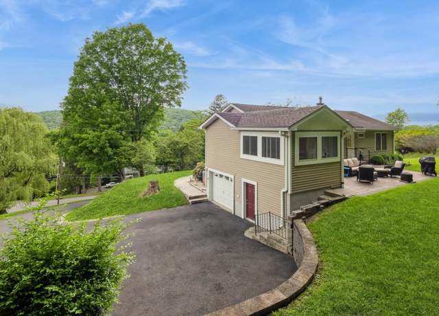 Property at 53 Lakeview Rd, Carmel, NY 10512, 3 beds, 2 baths