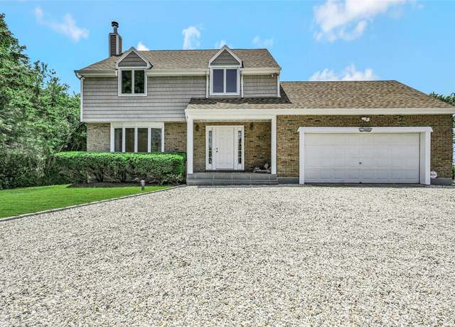 Property at 620 The Greenway, East Marion, NY 11939, 3 beds, 2.5 baths