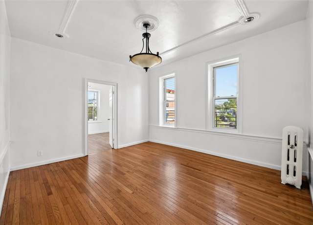 Property at 1090 Sutter Ave, Brooklyn, NY 11208, 3 beds, 1 bath