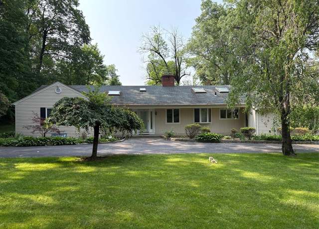 Property at 1 Luquer Rd, Manhasset, NY 11030, 3 beds, 3 baths