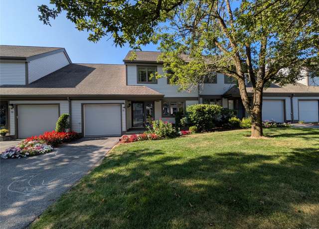 Property at 32 Adela Ct, Yorktown Heights, NY 10598, 2 beds, 2.5 baths