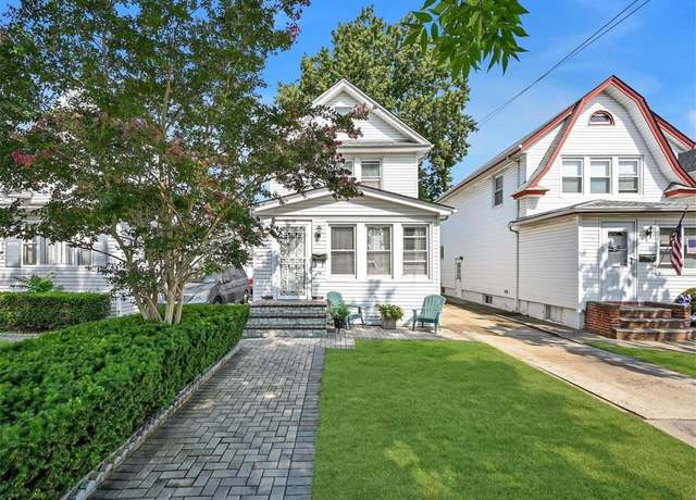 Property at 221-57 92 Ave, Queens Village, NY 11428, 3 beds, 2 baths