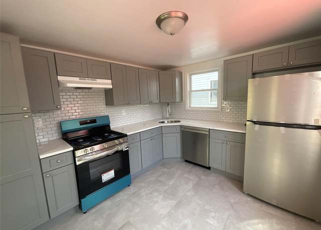 Property at 663 Nasby Pl, Far Rockaway, NY 11691, 3 beds, 2.5 baths