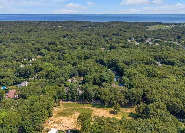 Property at 3 Heights Rd, Northport, NY 11768, 1 bath