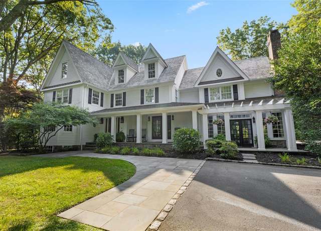 Property at 2 Waterview Ln, Setauket, NY 11733, 5 beds, 4.5 baths