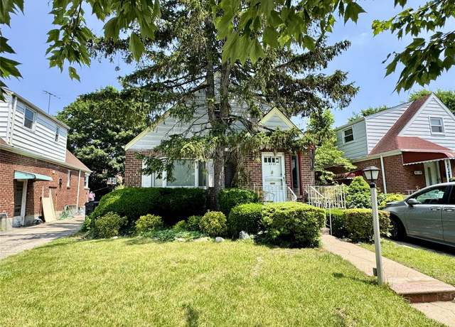 Property at 82-65 250th St, Bellerose, NY 11426, 4 beds, 2 baths