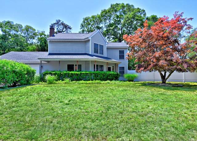 Property at 15 King Ave, Flanders, NY 11901, 3 beds, 1.5 baths