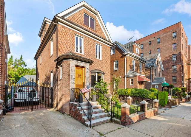 Property at 33-39 84th St, Jackson Heights, NY 11372, 4 beds, 3.5 baths