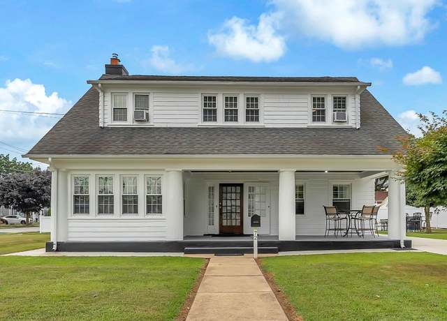 Property at 72 Ingraham Blvd, Hempstead, NY 11550, 5 beds, 1 bath