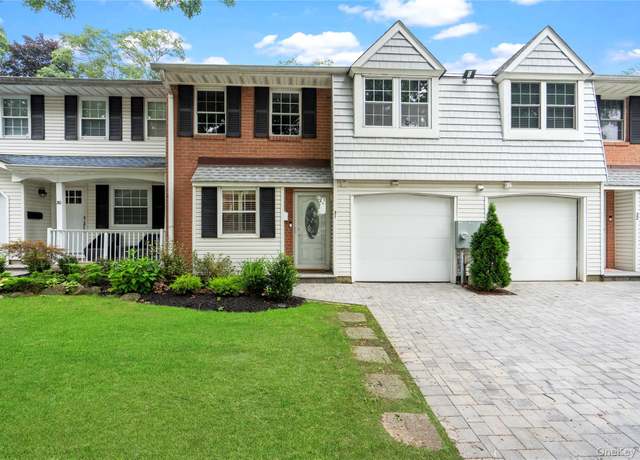 Property at 31 Santa Barbara Dr #31, Plainview, NY 11803, 2 beds, 3 baths