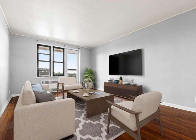 Property at 325 King St Unit 5c, Port Chester, NY 10573, 1 bed, 1 bath