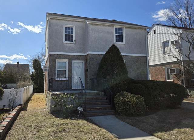 Property at 20 E Maujer St, Valley Stream, NY 11580, 4 beds, 1 bath