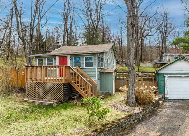 Property at 55 Orchard Trl, Monroe, NY 10950, 1 bed, 1 bath