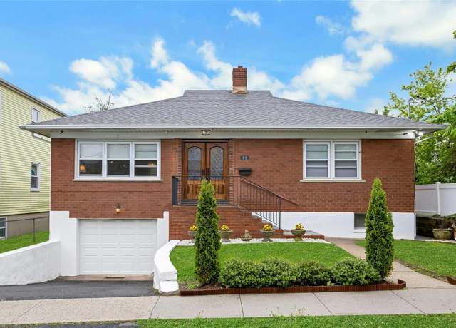 Property at 93 Crotona Ave, Harrison, NY 10528, 2 beds, 2 baths
