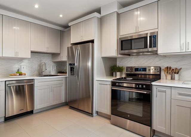 Property at 24 Fort Charles Pl, Bronx, NY 10463, 7 beds, 3 baths