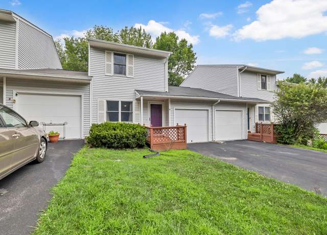 Property at 5 Kenny Ln, Kiamesha Lake, NY 12751, 2 beds, 1.5 baths