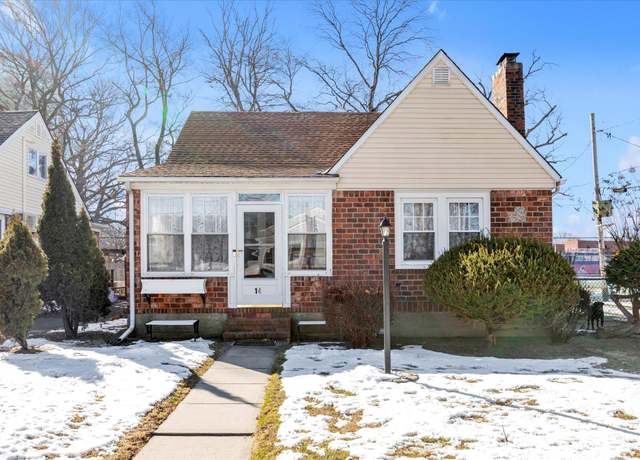Property at 14 Russell St, North Baldwin, NY 11510, 3 beds, 1 bath