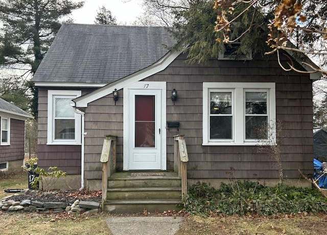 Property at 17 Crawford St, Port Jervis, NY 12771, 2 beds, 1 bath