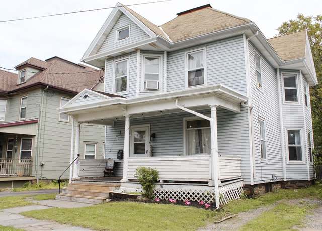 Property at 76 Foxhall Ave, Kingston, NY 12401, 4 beds, 1.5 baths