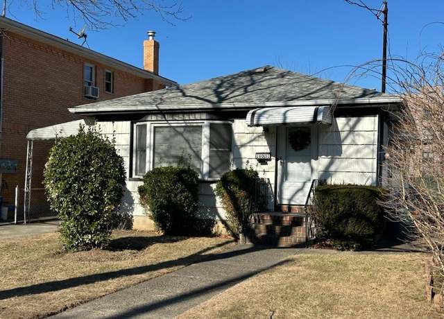 Property at 160-31 73 Ave, Fresh Meadows, NY 11366, 3 beds, 2 baths