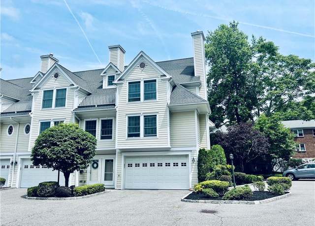 Property at 29 Carpenter Ave Unit 4A, Mount Kisco, NY 10549, 2 beds, 2.5 baths