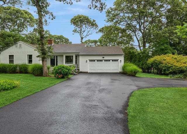 Property at 11065 Old Sound Ave, Mattituck, NY 11952, 3 beds, 1 bath