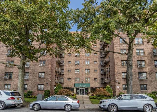 Property at 204-15 Foothill Ave Unit B77, Hollis, NY 11423, 1 bed, 1 bath
