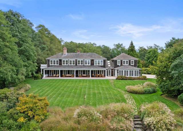 Property at 5 Casey Ln, Bridgehampton, NY 11932, 7 beds, 6.5 baths