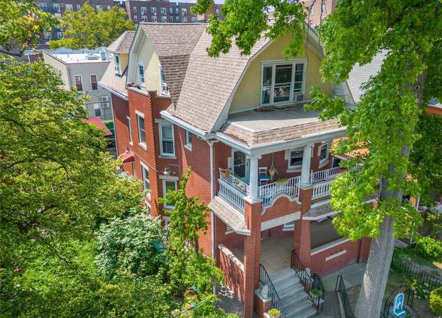 Property at 244 E 3rd St, Brooklyn, NY 11218, 8 beds, 4 baths