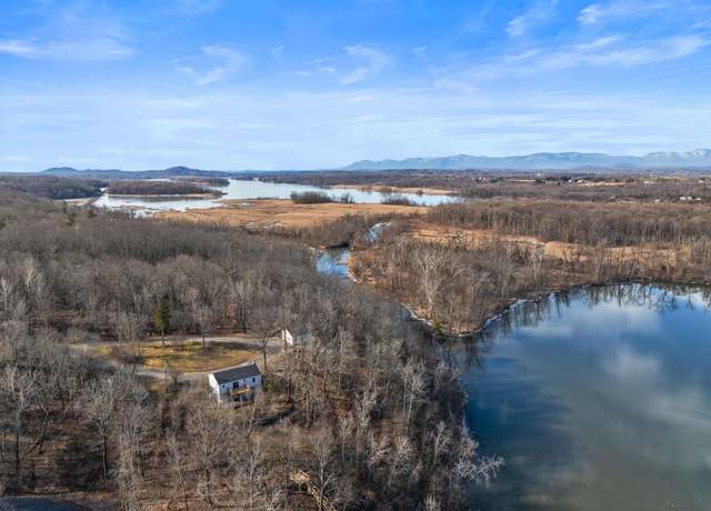 Property at 156 Gabriel Rd, Hudson, NY 12534, 3 beds, 2.5 baths