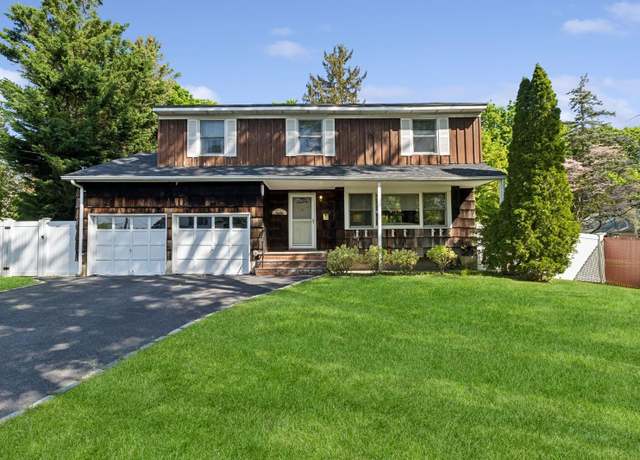Property at 126 Carley Ave, Huntington, NY 11743, 4 beds, 2.5 baths