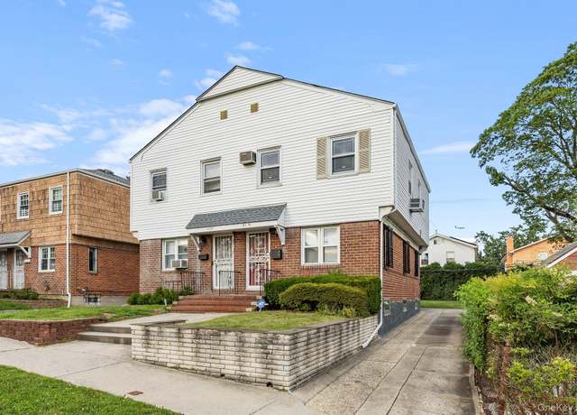Property at 61-31 182nd St, Fresh Meadows, NY 11365, 3 beds, 2.5 baths