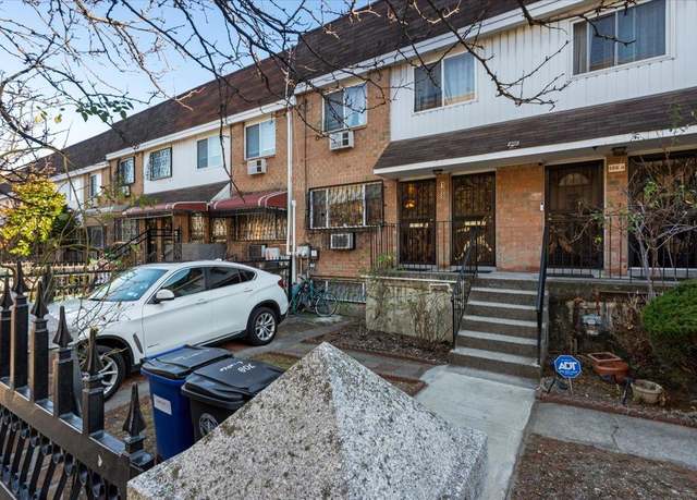 Property at 108 Linden St, Brooklyn, NY 11221, 5 beds, 4 baths